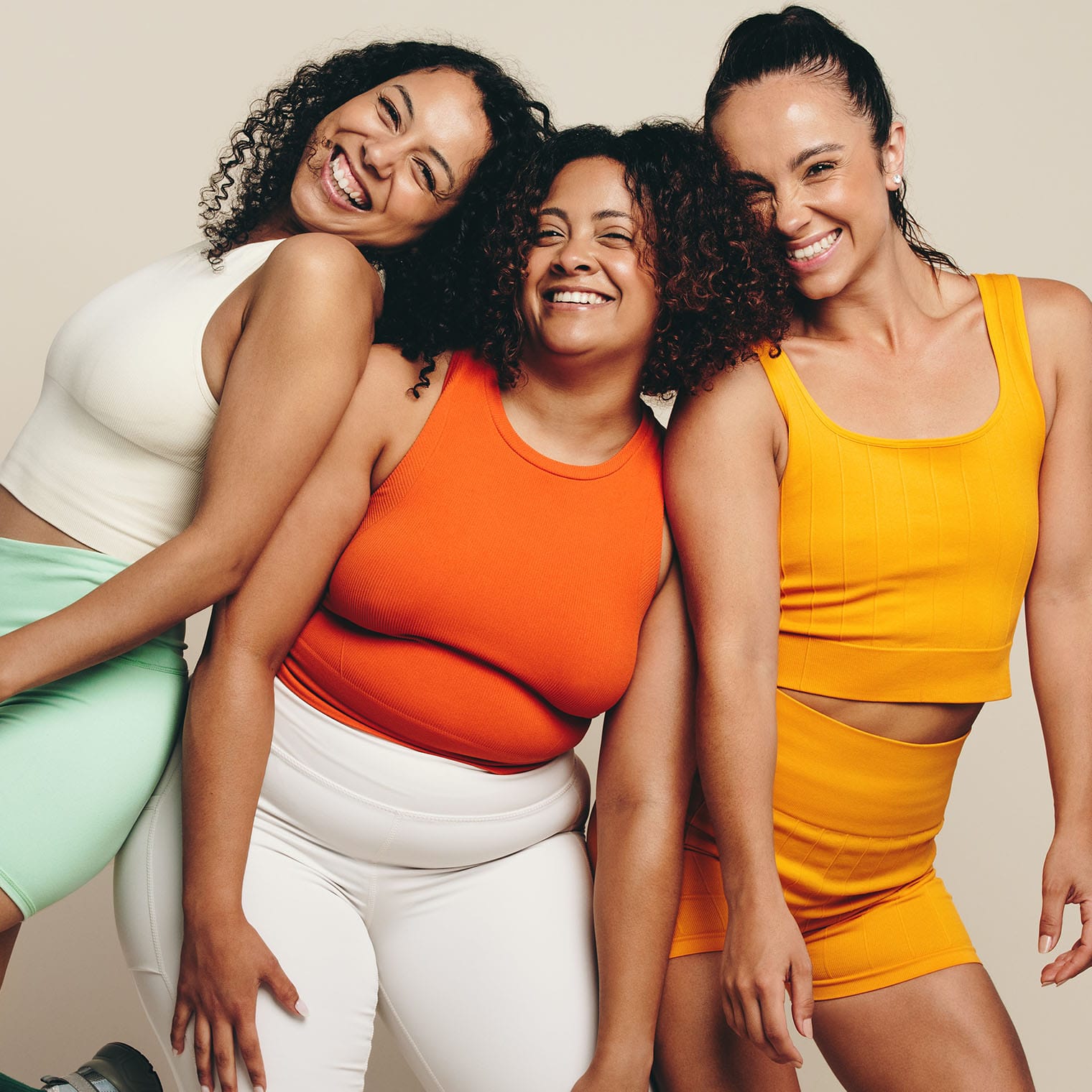 Photo de 3 femmes en tenue de sport